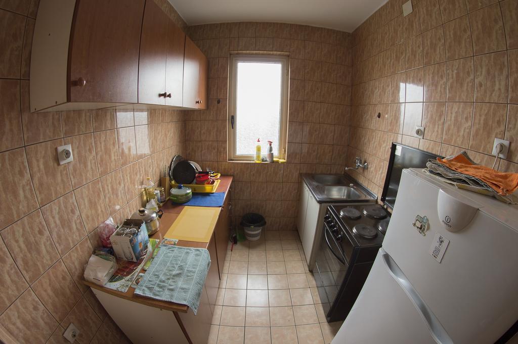 Explorer Podgorica Bagian luar foto